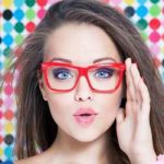 اصول و آموزش آرایش صورت مخصوص عینکی ها + عکس